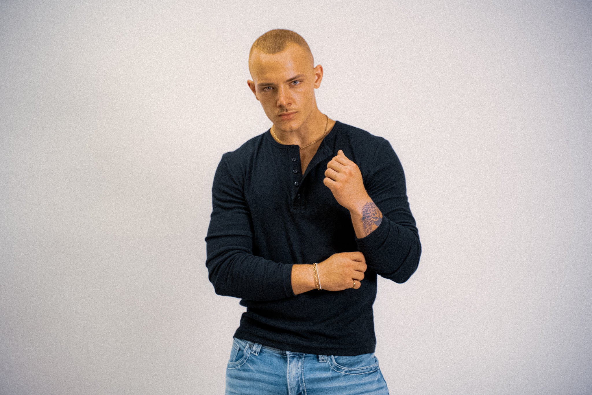 Men’s long sleeve Henley  Onyx black